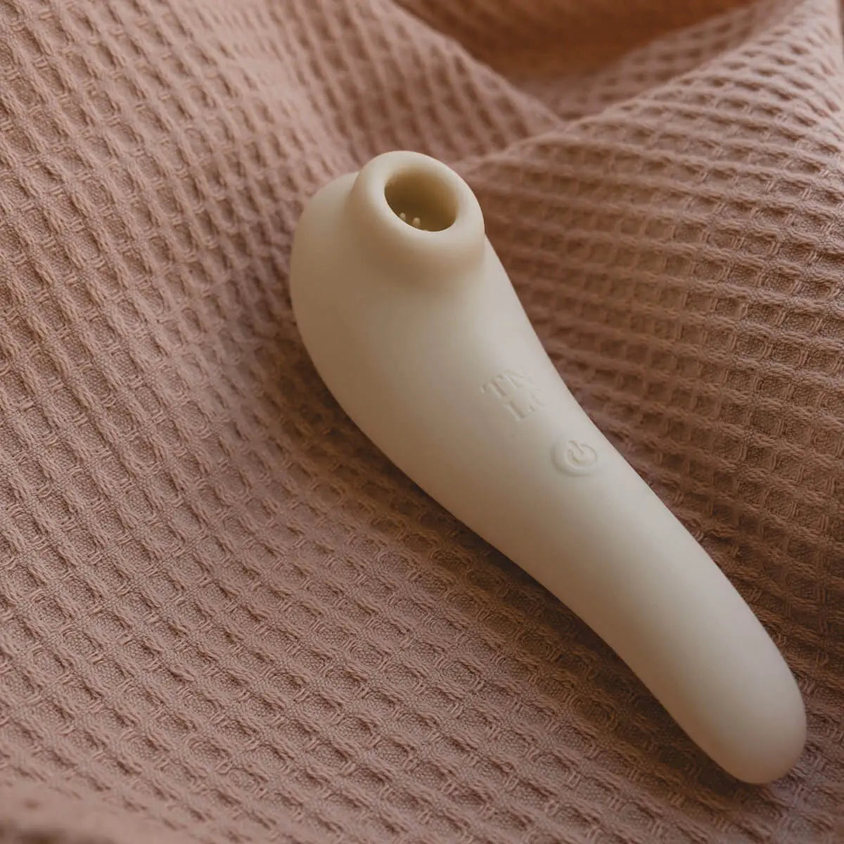 JASMINE Vibrador Sucção Clitoriano Vegan em Plástico Reciclado e Silicone Premium